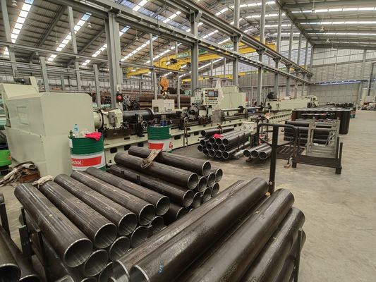 0.8 mm/r Ra 0.037 Ultra Geniş Rehber Demiryolu Tasarımı ile Skiving Roller Yanma Makinesi