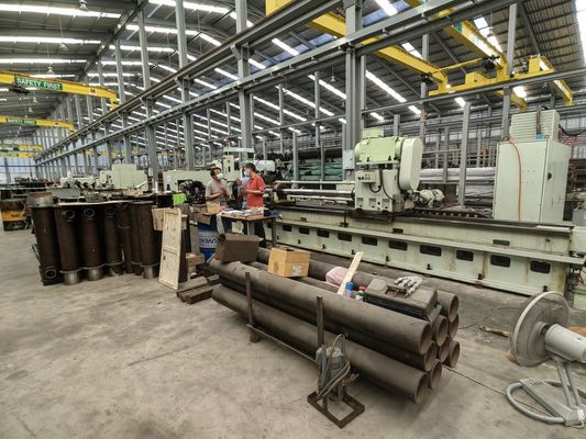 İş parçasının / aletin dönüşü SRB Makine Kayma ve Roller Yakma Cihazı